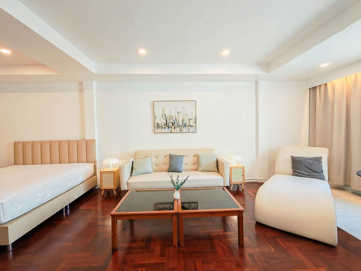 Newly Renovated Luxury Townhome for Rent | Sathu Pradit–Rama 3