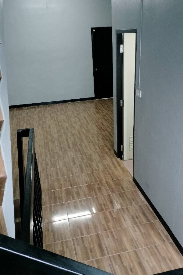 3.5-Storey Commercial Building for Rent | Phraya Suren 15 – Kanchanathip Village