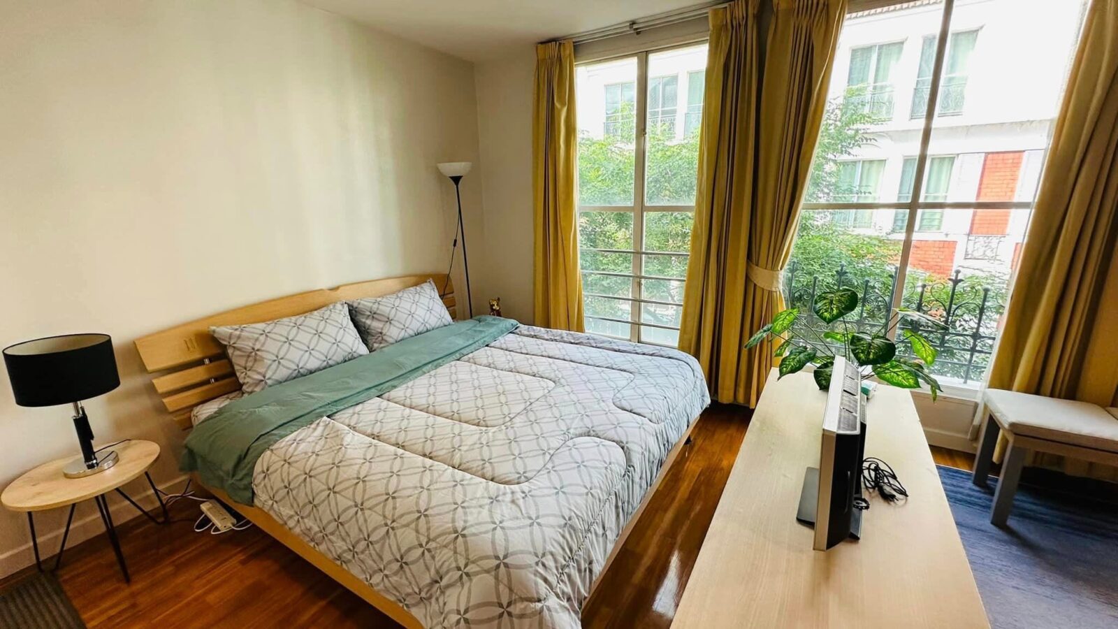 For Rent | Baan Klang Krung Thonglor | Spacious 4-Storey Townhome