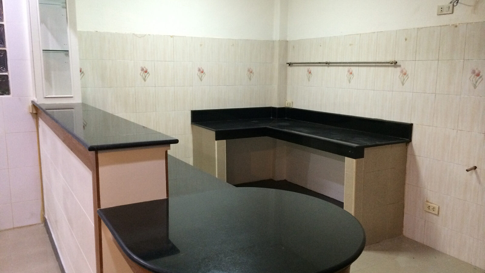 4-Storey Townhome for Rent | On Nut–Pattanakarn