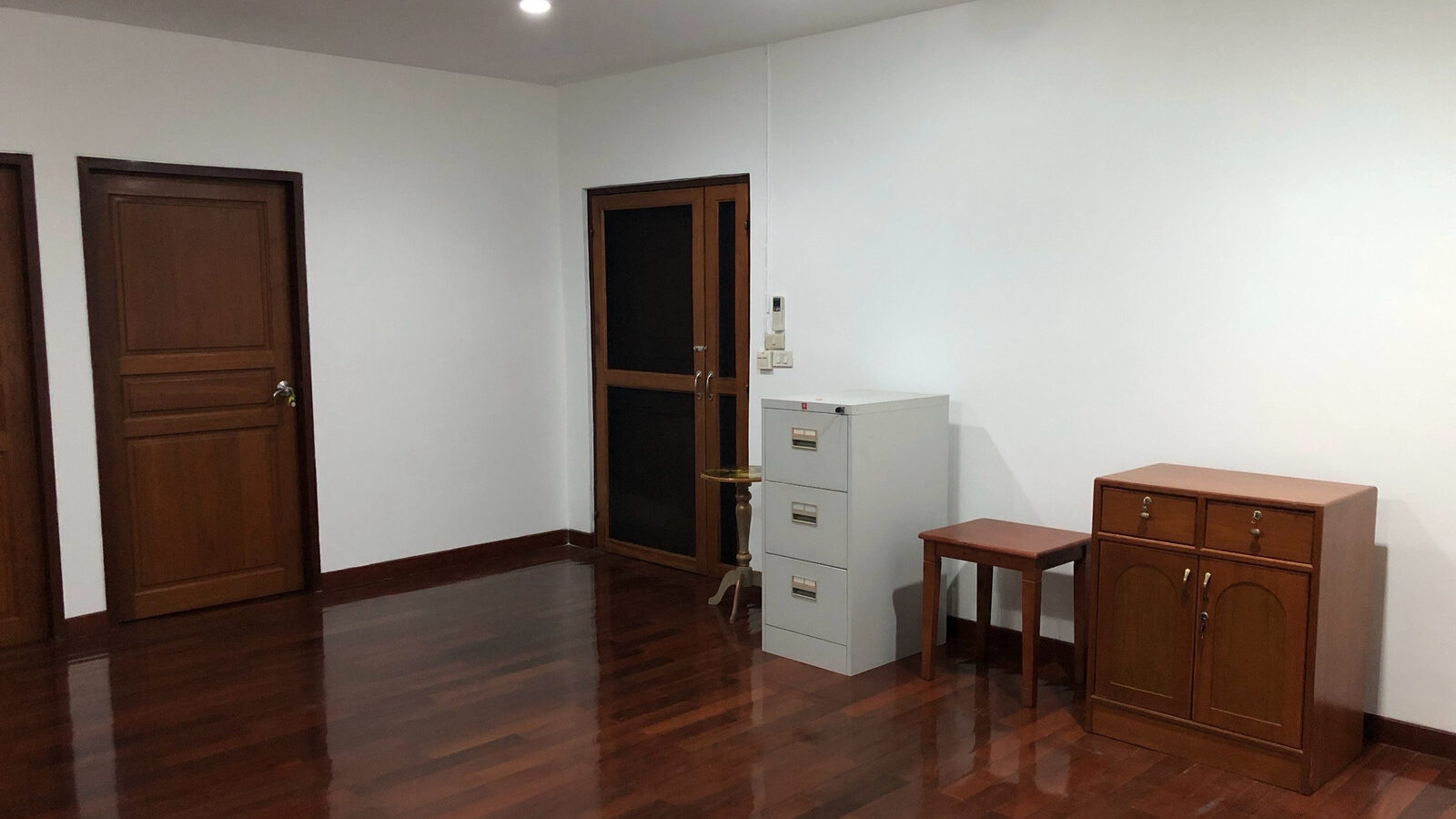 Large Detached House for Rent | Over 1 Rai | Sukhumvit 68