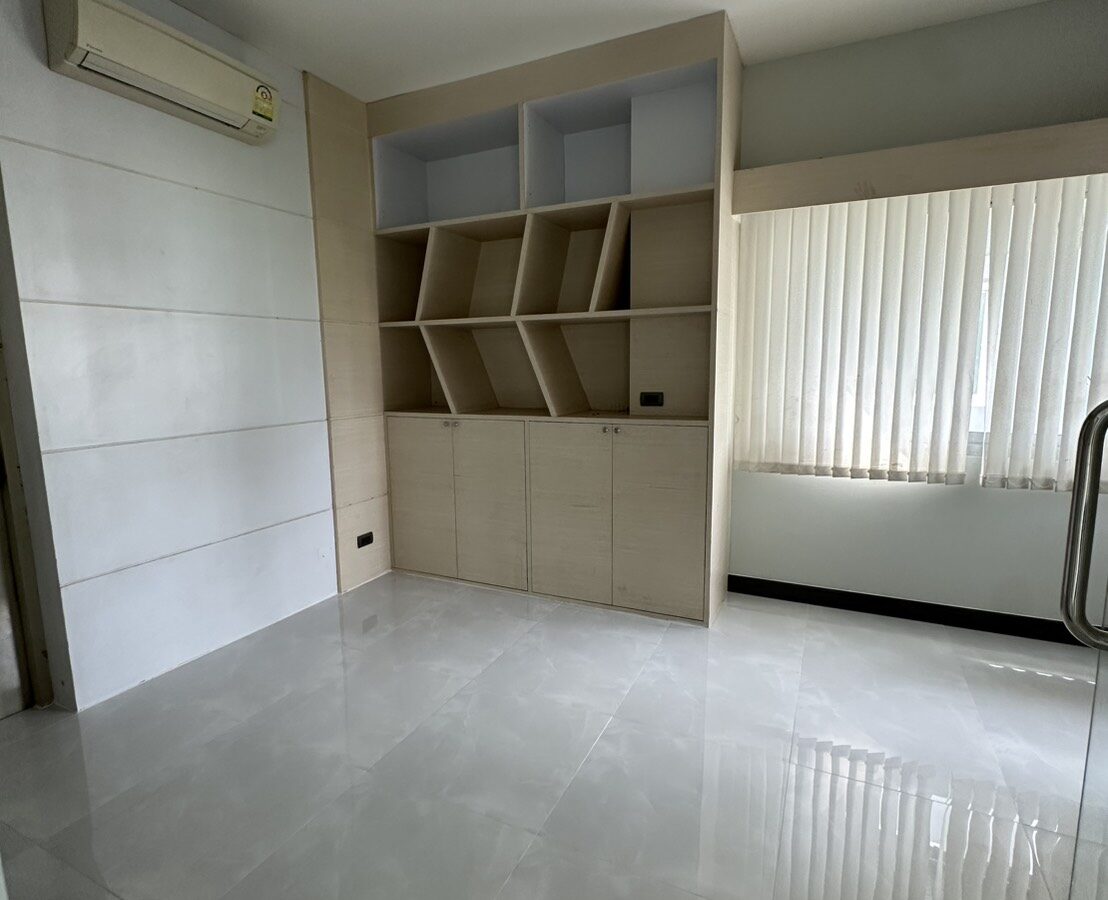Home Office for Rent | B Square Mengjai by Sansiri