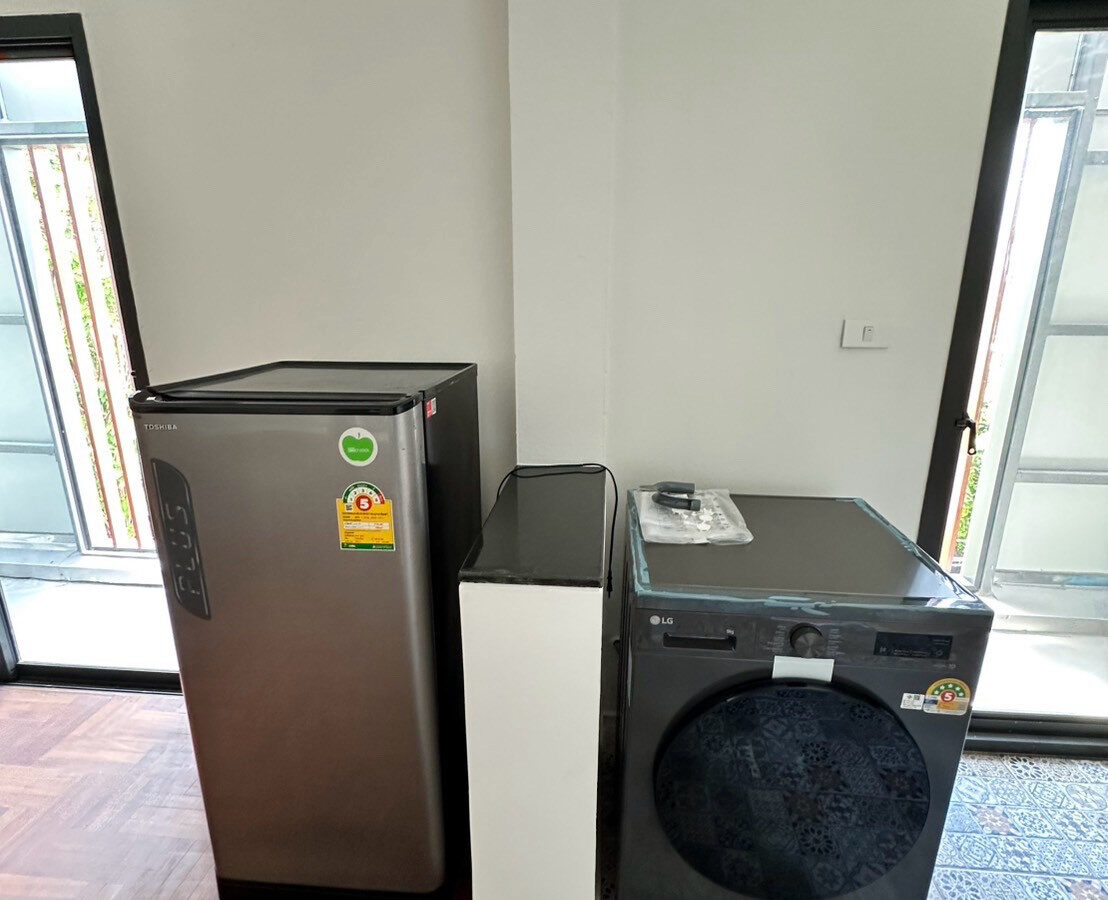 For Rent | 3-Storey Home Office in On Nut–Lat Krabang