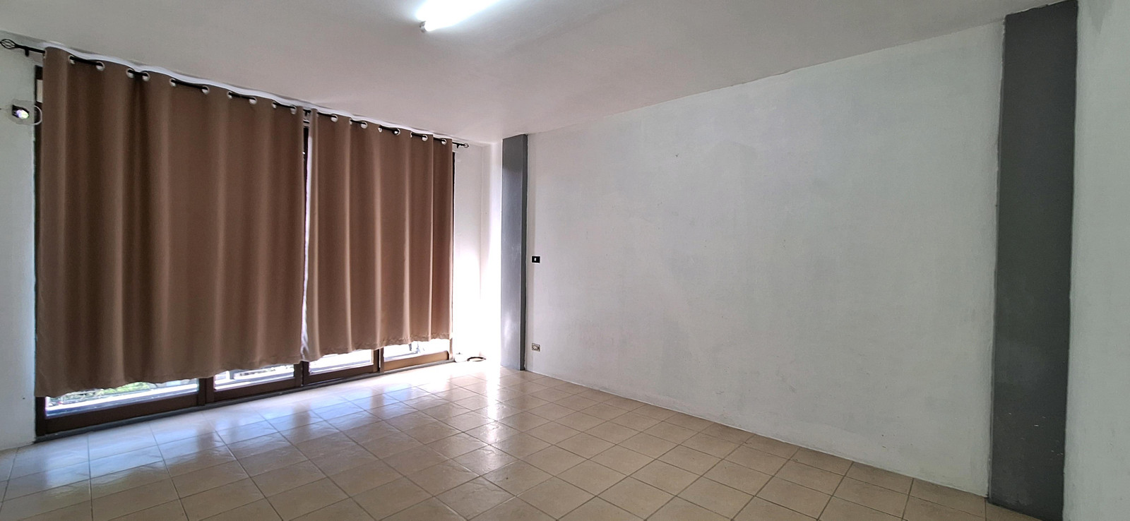 4-Storey Home Office for Rent | Town in Town Soi 2