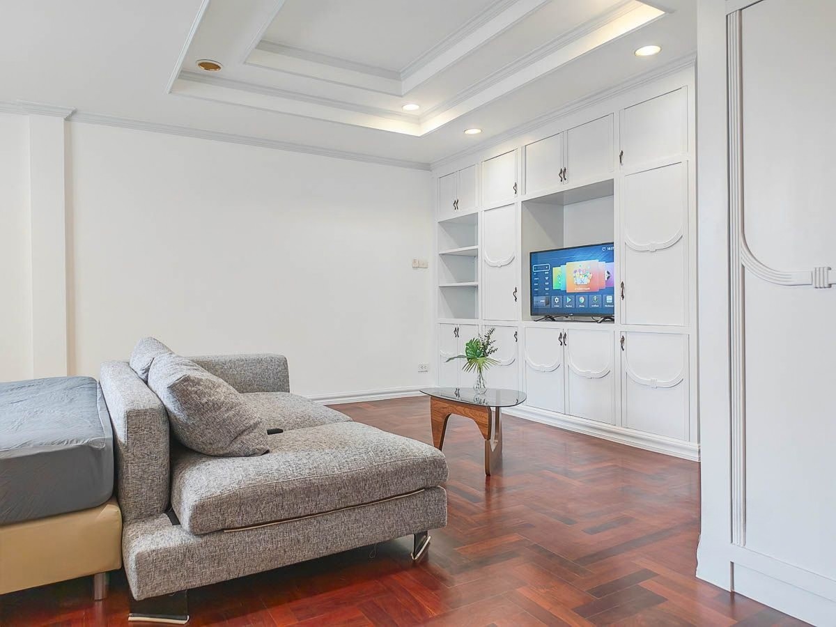 Newly Renovated Luxury Townhome for Rent | Sathu Pradit–Rama 3