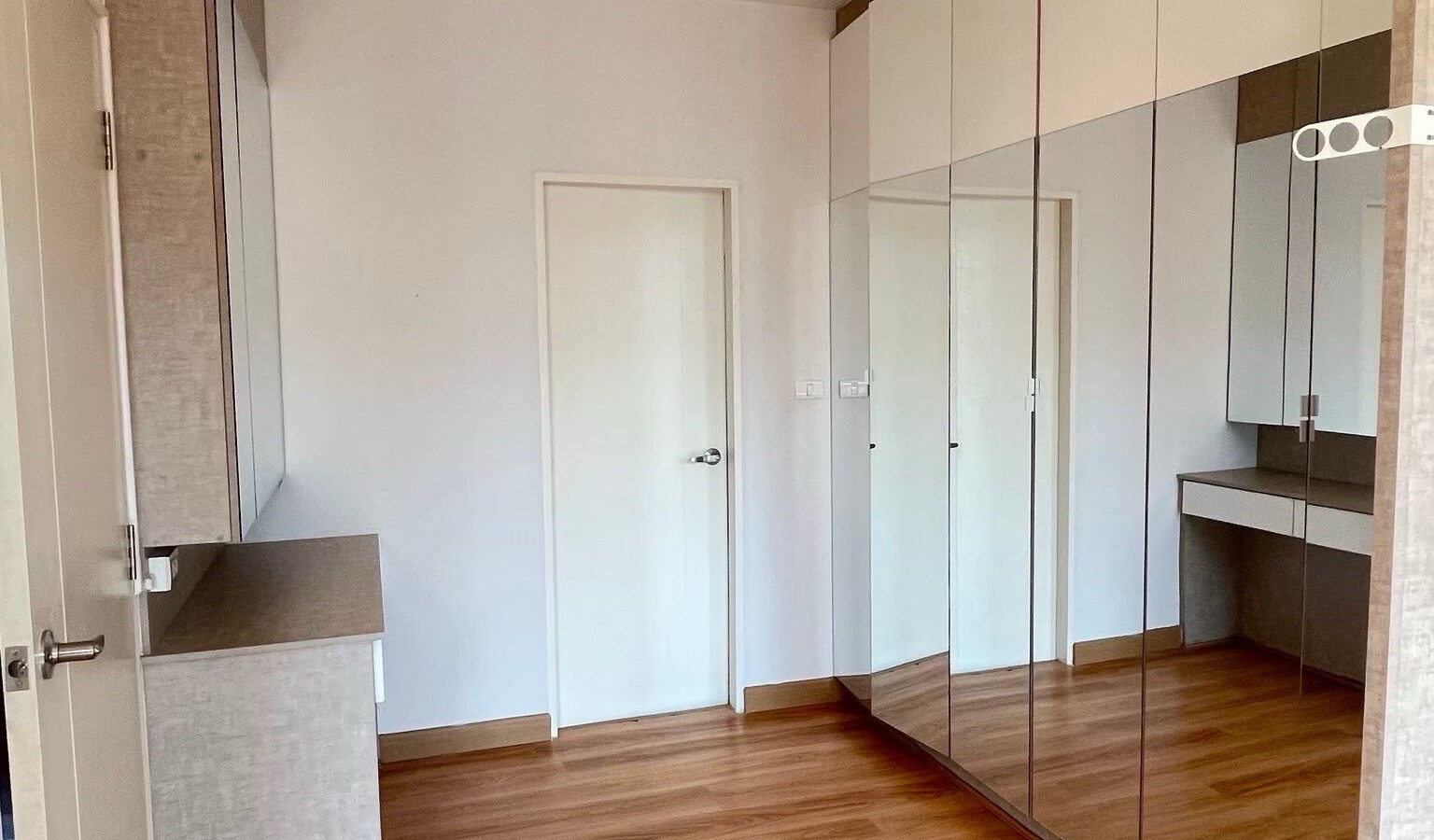 For Sale / Rent – 3-Storey Townhome at Baan Klang Muang Rama 2–Phutthabucha
