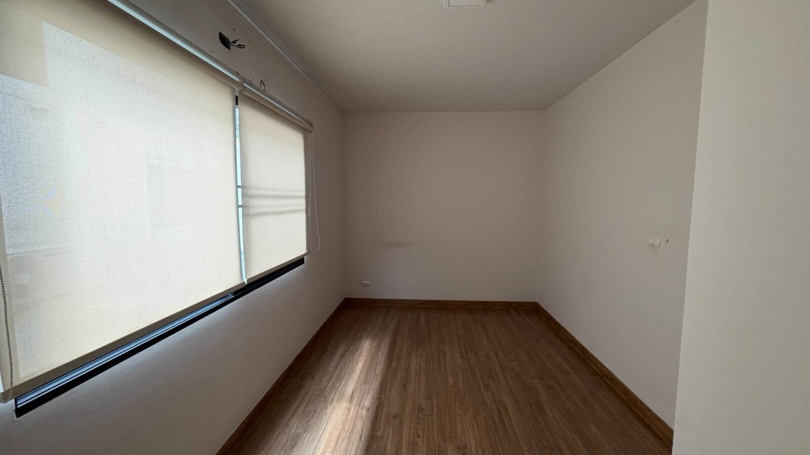 For Sale / Rent | Baan Klang Muang Phahon–Ramintra | Modern 3-Storey Townhome