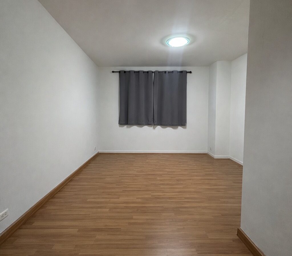 For Rent | 4-Storey Commercial Building | Ladprao 80 | Roadside Location | Near Sutthisan, Ratchada & Huai Khwang