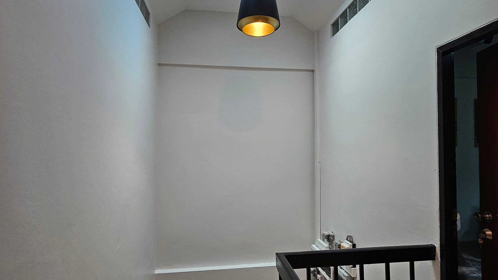 For Rent | Newly Renovated 2-Storey Home Office | Only 3 Minutes’ Walk to BTS Sai Yud