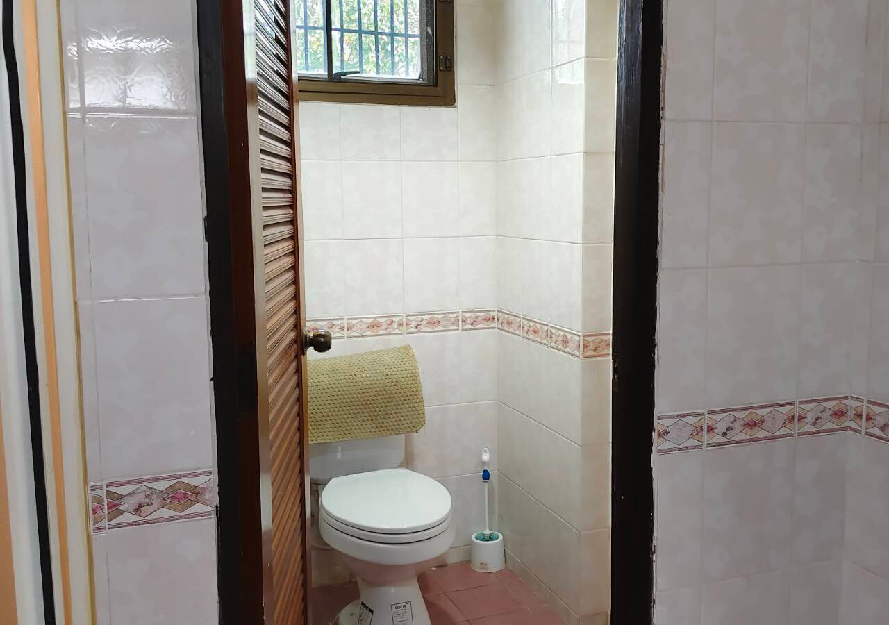 3-Storey Detached House / Home Office for Rent | Huai Khwang