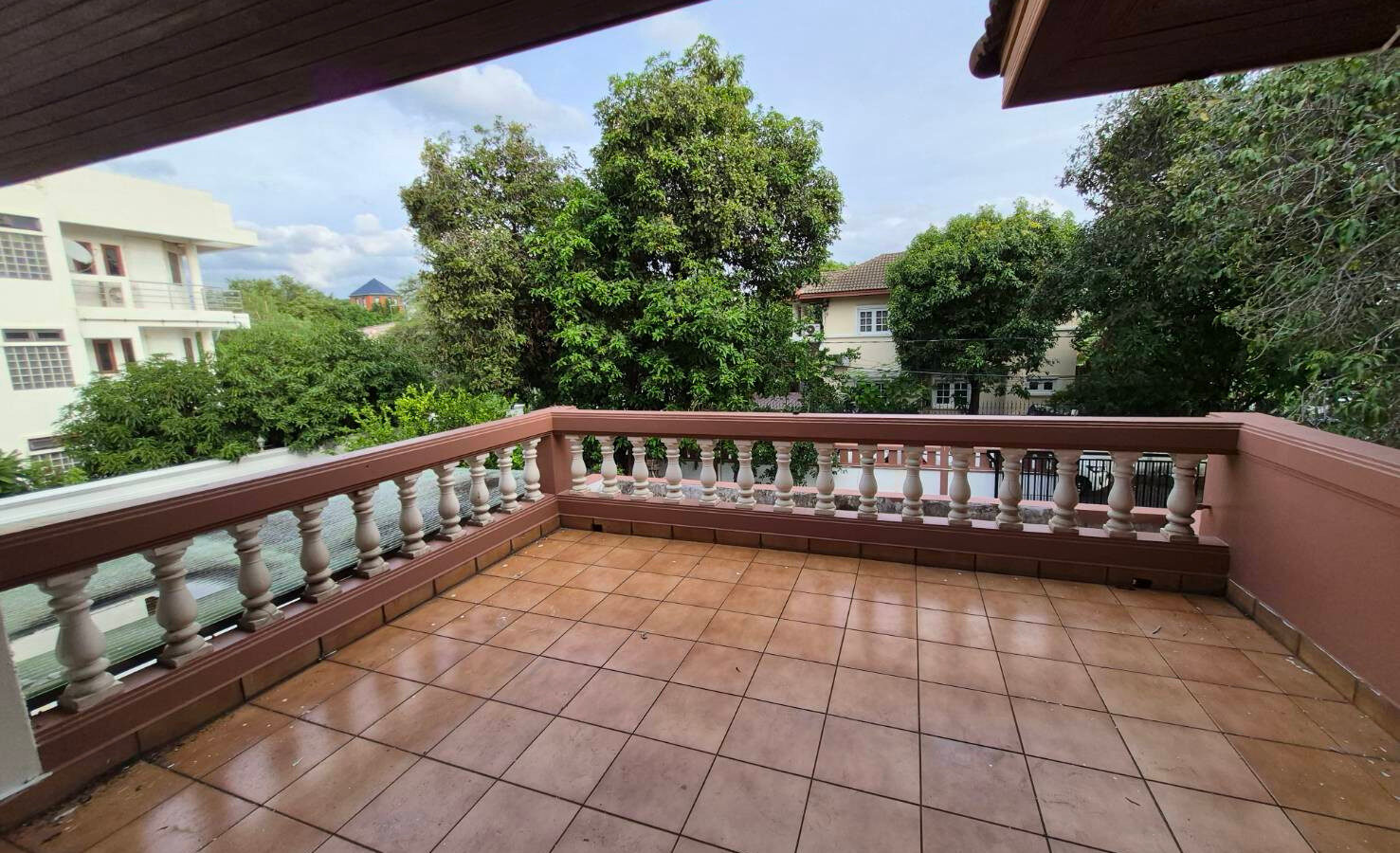 Detached House for Rent | Classic / Mid-Century Style | Chok Chai 4 Soi 80