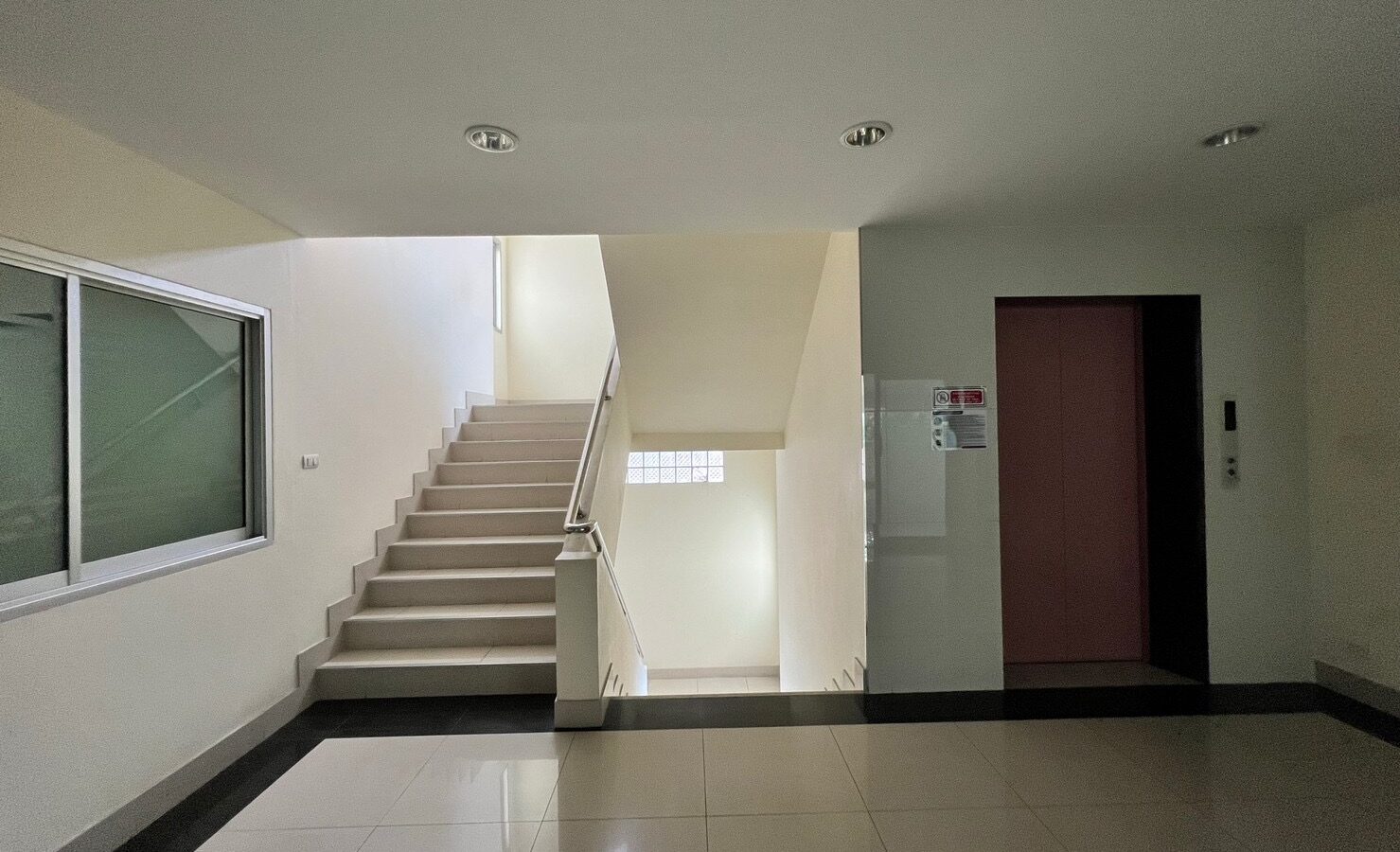 Land with 4-Storey Office Building & 3-Storey Residence for Sale | Sukhumvit 101 – Punnawithi 34