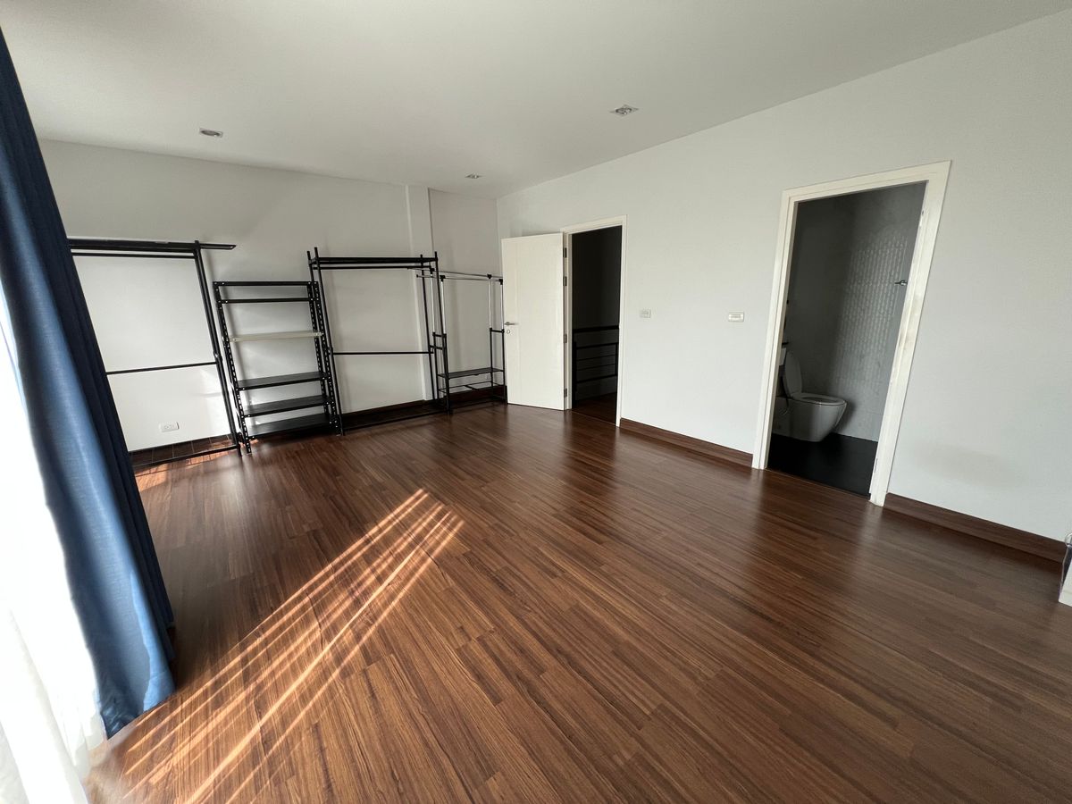 3-Storey Home Office for Rent | Chayada @ Work Bangna–Srinakarin