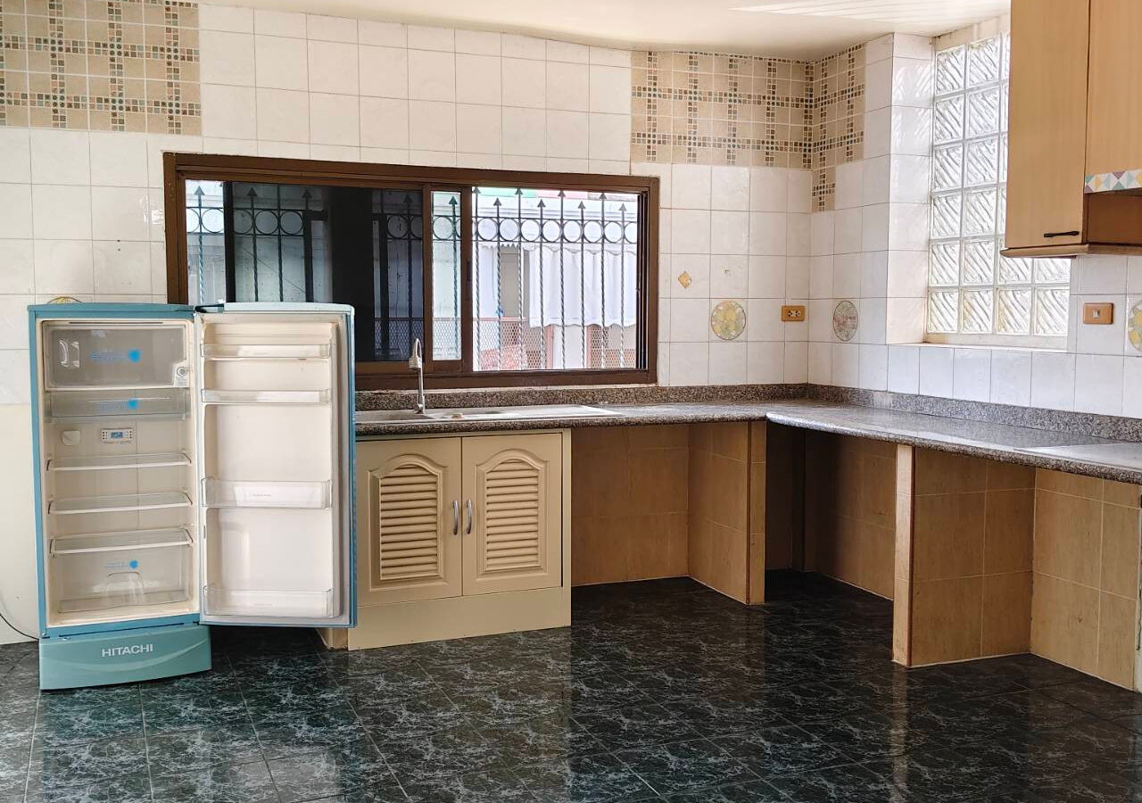 3-Storey Detached House / Home Office for Rent | Huai Khwang
