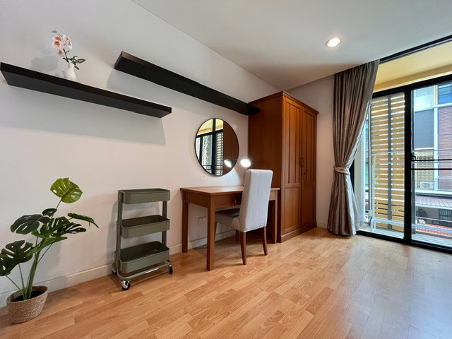 4-Storey Townhome for Rent | Flora Marigold Sathu Pradit–Rama 3