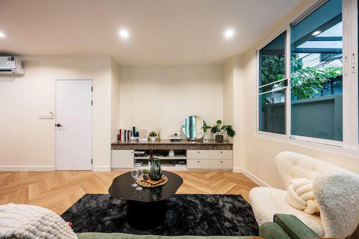 For Sale / Rent | Newly Renovated 3.5-Storey Detached House | Vibhavadi – Chatuchak