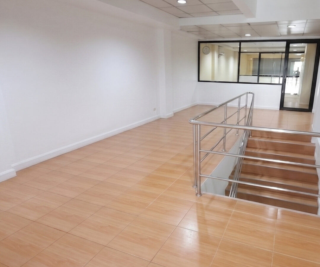 For Rent | 6-Storey Commercial Building (2 Units) on Main Road | Near BTS Phraek Sa