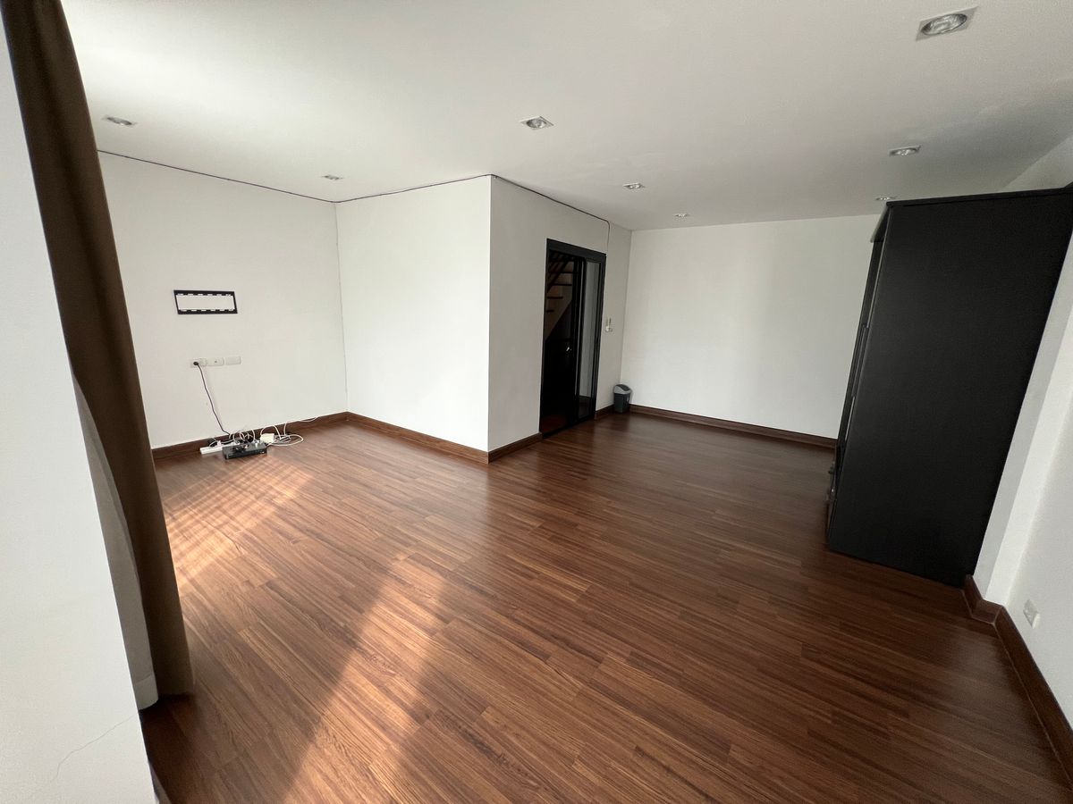 3-Storey Home Office for Rent | Chayada @ Work Bangna–Srinakarin